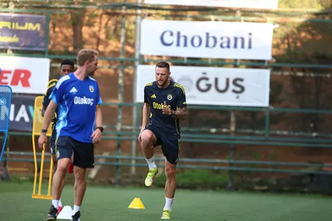 "مرحبًا بك مرة أخرى".. فنربخشة يعلن التعاقد مع سكرينيار من باريس